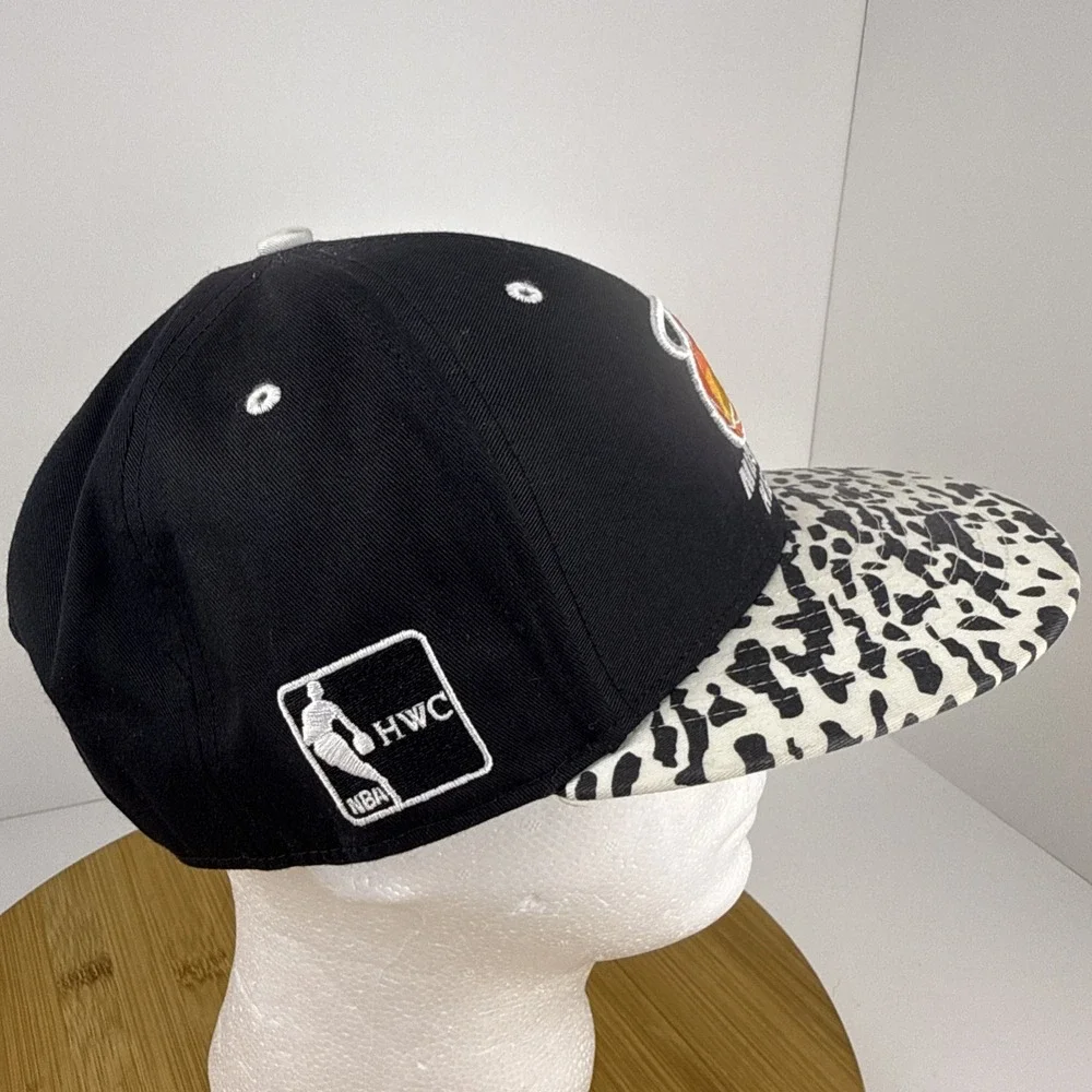 MIAMI HEAT Snapback Cap NBA Hardwood Classic 47Brand Hat Adult‎